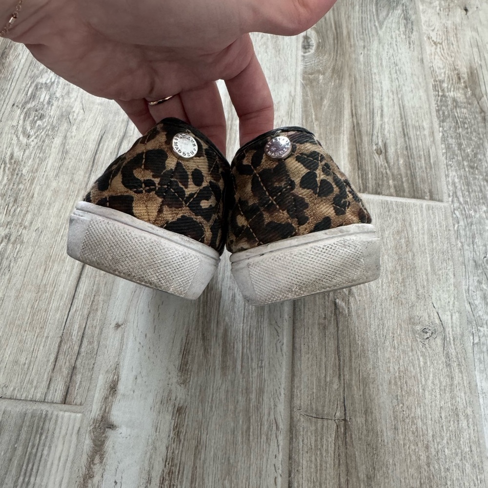 Steven Madden Flat Sneaks - Picture 5 of 9